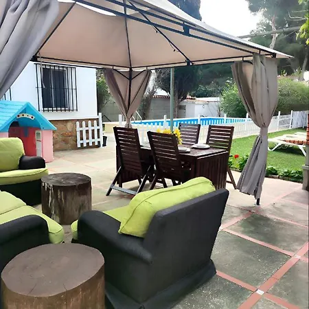 Vakantiehuis Chalet Con Piscina Privada Cerca Del Mar Chanel *